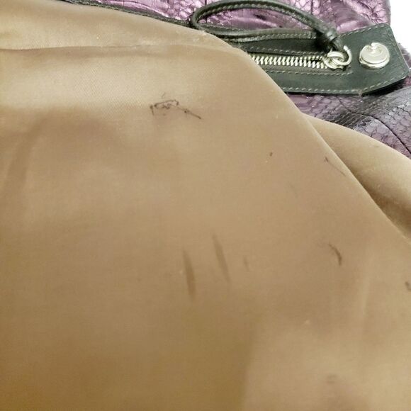 Cocomojo Purple Leather Zipper Bag - Picture 14 of 15